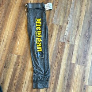 Michigan concept leisure pants- size M